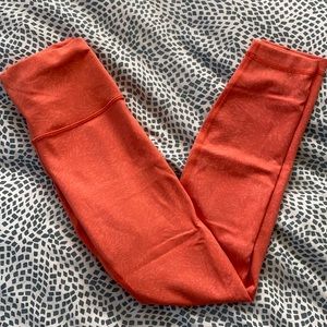 LULULEMON WUNDER TRAIN size:4